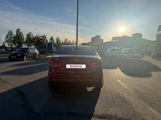 2016 Kia Rio III Рестайлинг, красный, 950000 рублей, вид 5