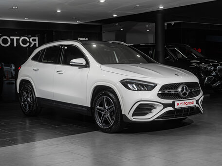 2025 Mercedes-Benz GLA 250 II (H247) Рестайлинг, белый, 6888000 рублей, вид 3