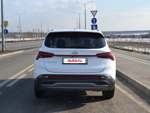 2021 Hyundai Santa Fe IV Рестайлинг, белый, 2895000 рублей - вид 4