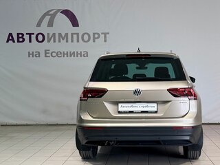 2019 Volkswagen Tiguan II, бежевый, 3000000 рублей, вид 5