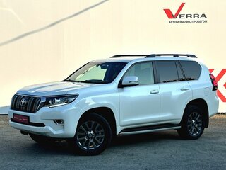 2018 Toyota Land Cruiser Prado 150 Series Рестайлинг 2, белый, 4790000 рублей, вид 1
