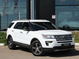 2018 Ford Explorer V Рестайлинг, белый, 2130000 рублей, вид 3
