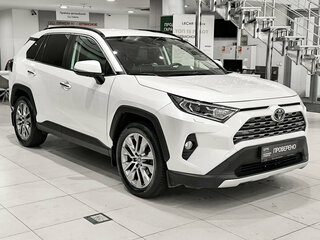 2021 Toyota RAV4 V (XA50), белый, 2850000 рублей, вид 3