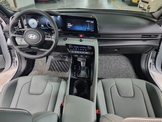 2025 Hyundai Avante VII Рестайлинг, белый, 2100000 рублей, вид 5