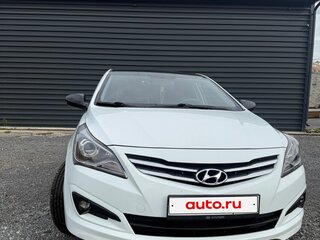 2015 Hyundai Solaris I Рестайлинг, белый, 1000000 рублей, вид 2