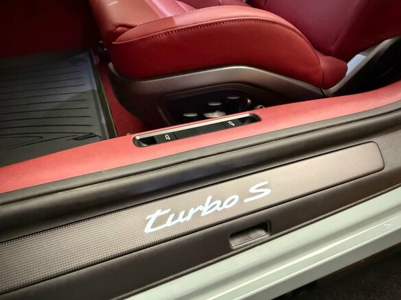 2026 Porsche 911 Turbo S VIII (992) Рестайлинг, зелёный, 39990000 рублей - вид 14