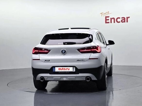 2021 BMW X2 sDrive18d I (F39), белый, 2360000 рублей - вид 1