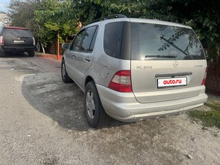 2002 Mercedes-Benz M-Класс 500 I (W163) Рестайлинг, серебристый, 650000 рублей, вид 4