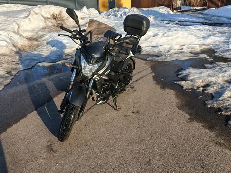 2022 Bajaj Pulsar NS 200, серый, 230000 рублей, вид 1
