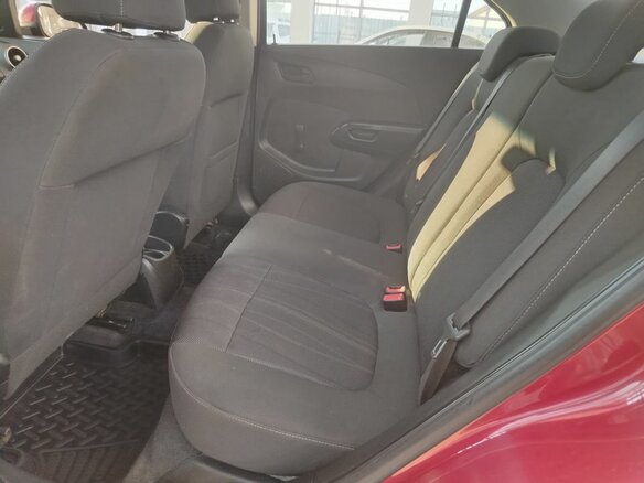 2015 Chevrolet Aveo II, красный - вид 10