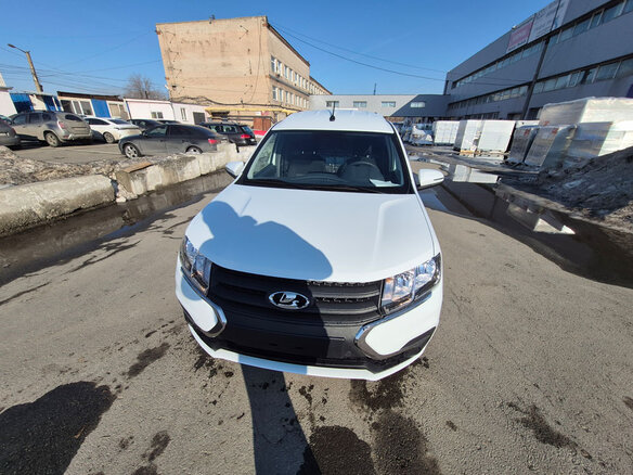 2026 Lada (ВАЗ) Largus I Рестайлинг, белый, 1597000 рублей - вид 2
