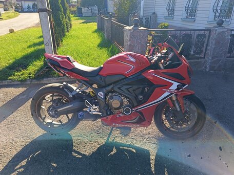 2019 Honda CBR 650R, красный, 765000 рублей, вид 4