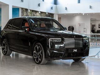 2025 Rolls-Royce Cullinan Black Badge I Рестайлинг (Series II), чёрный, 65490000 рублей, вид 1
