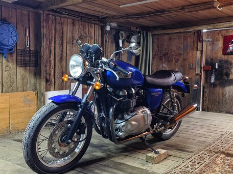2005 Triumph Thruxton, синий, 540000 рублей, вид 1
