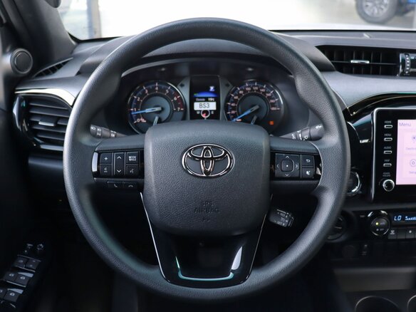 2026 Toyota Hilux VIII Рестайлинг 2, белый - вид 26