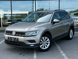 2020 Volkswagen Tiguan II, золотистый, 1860000 рублей, вид 1