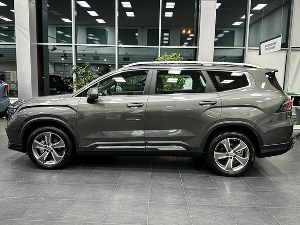 2026 Geely Okavango I Рестайлинг, серый, 4050000 рублей - вид 4