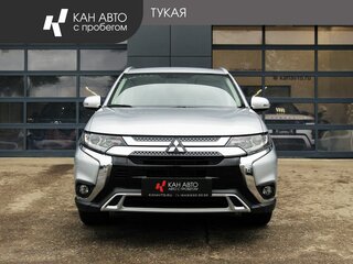 2019 Mitsubishi Outlander III Рестайлинг 3, серебристый, 1979800 рублей, вид 2