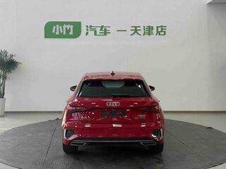 2022 Audi A3 Sportback 35 TFSI IV (8Y), красный, 1915000 рублей, вид 5