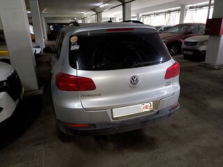 2011 Volkswagen Tiguan I, серебристый, 635000 рублей, вид 4