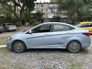 2012 Hyundai Solaris I, серый, 550000 рублей, вид 4