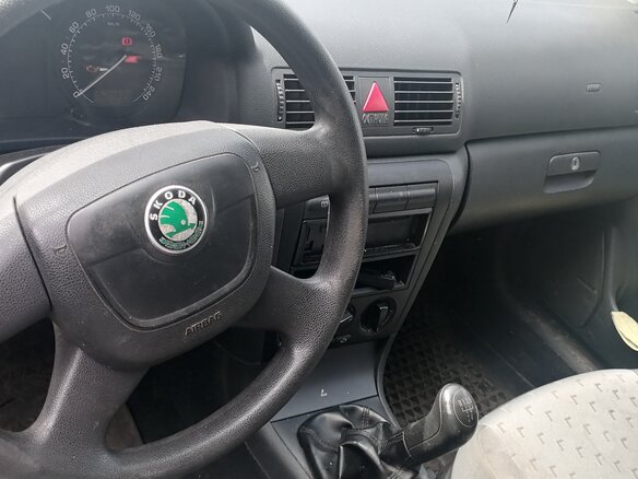 2010 Skoda Octavia I (A4) Рестайлинг, серебристый, 174000 рублей - вид 6