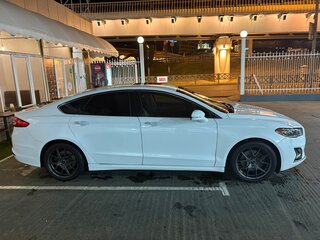 2016 Ford Fusion (North America) II Рестайлинг, белый, 1500000 рублей, вид 2