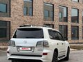2013 Lexus LX 570 III Рестайлинг, белый, 4700000 рублей - вид 5