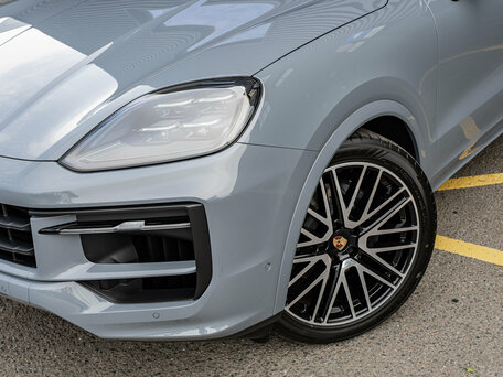 2026 Porsche Cayenne III Рестайлинг, серый, 19790000 рублей, вид 5