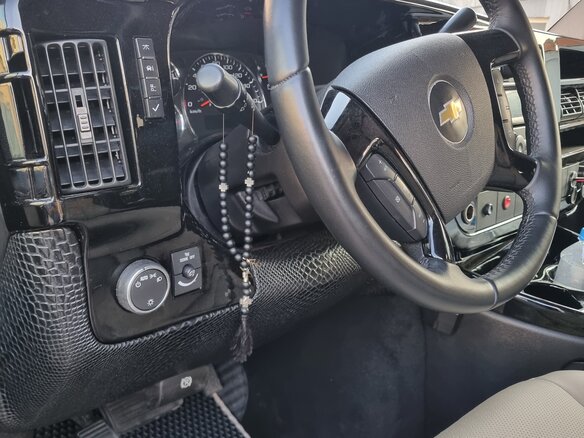 2013 Chevrolet Express II, чёрный, 2999999 рублей - вид 5