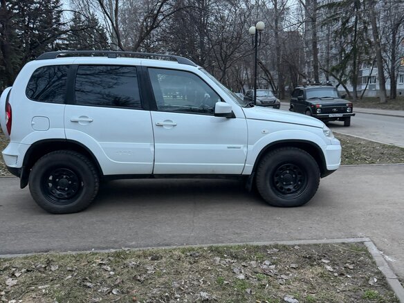2014 Chevrolet Niva I Рестайлинг, белый, 850000 рублей - вид 7