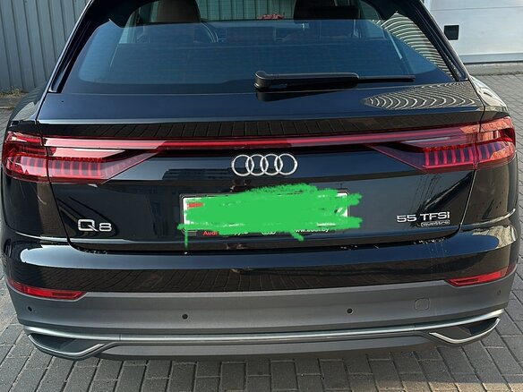 2022 Audi Q8 55 TFSI I (4M), чёрный, 6172000 рублей - вид 12