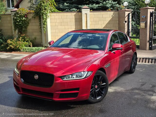 2016 Jaguar XE EcoBoost I, красный, 1777000 рублей, вид 1