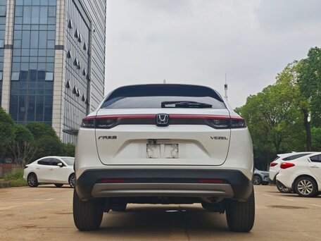 2023 Honda Vezel II, белый, 2170000 рублей, вид 5