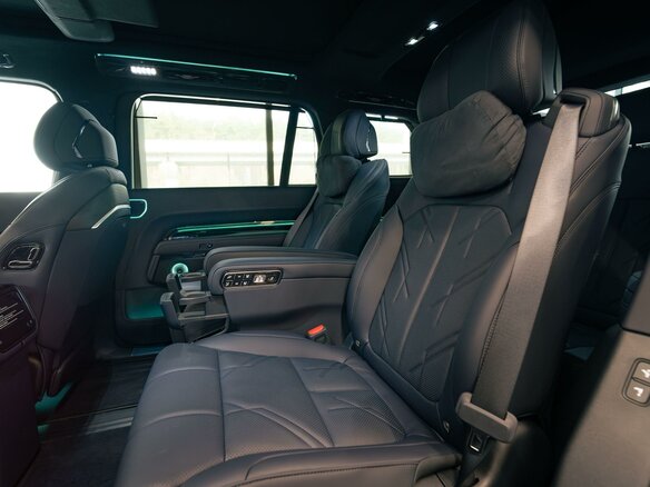 2025 Zeekr 9X 70 kWh, чёрный - вид 10