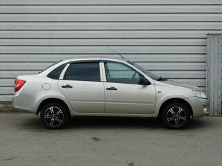 2013 Lada (ВАЗ) Granta I, бежевый, 300000 рублей, вид 3