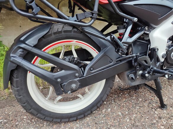 2021 Bajaj Pulsar NS 200, красный, 170000 рублей - вид 5
