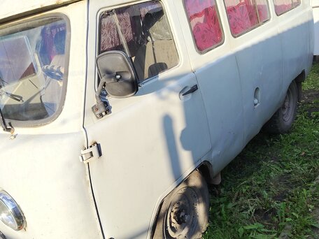 1996 УАЗ 2206, белый, 160000 рублей, вид 2