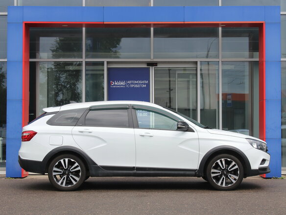 2021 Lada (ВАЗ) Vesta SW Cross I, белый, 1180000 рублей - вид 3