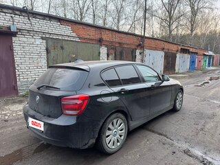 2011 BMW 1 серии 116i II (F20/F21), чёрный, 850000 рублей, вид 4
