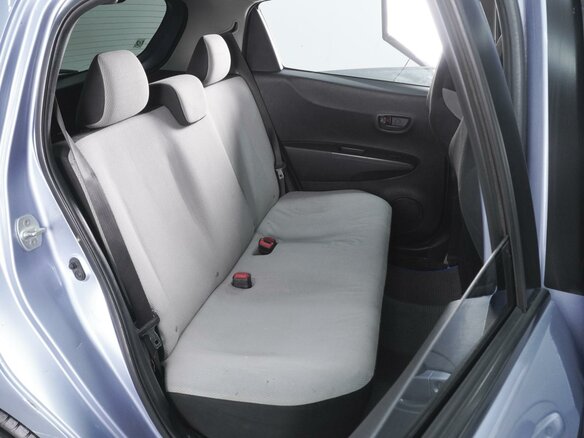 2013 Toyota Vitz III (XP130), синий, 450000 рублей - вид 8