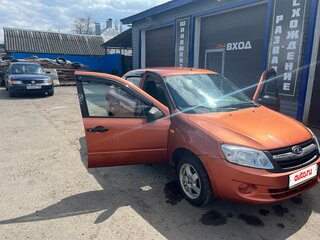 2013 Lada (ВАЗ) Granta I, оранжевый, 300000 рублей, вид 2
