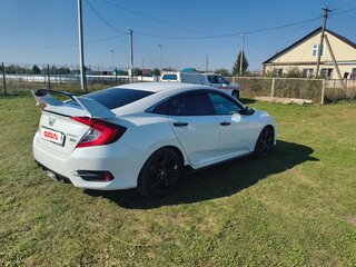 2021 Honda Civic X Рестайлинг, белый, 2500000 рублей, вид 5