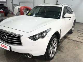 2013 Infiniti QX70, белый, 2050000 рублей, вид 4