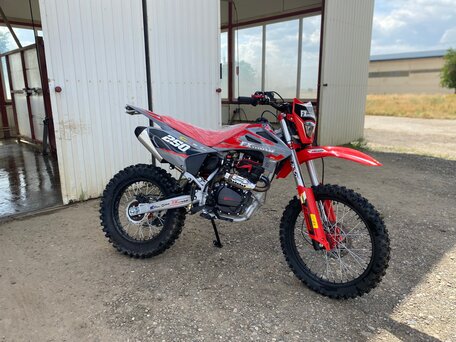 2024 FX moto X7 (CB 250), красный, 110000 рублей, вид 1
