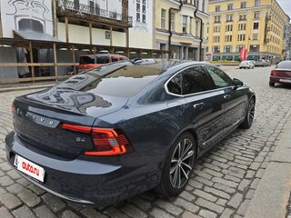 2020 Volvo S90 II Рестайлинг, синий, 3190000 рублей, вид 3