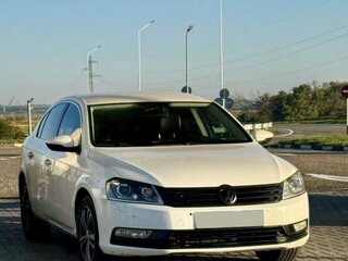 2011 Volkswagen Passat B7, белый, 900000 рублей, вид 3