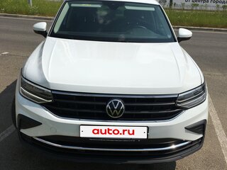 2021 Volkswagen Tiguan II Рестайлинг, белый, 3400000 рублей, вид 2