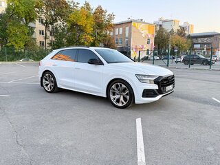 2021 Audi Q8 55 TFSI I (4M), белый, 8500000 рублей, вид 2