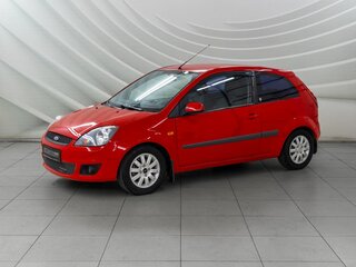2008 Ford Fiesta Mk5, красный, 418000 рублей, вид 3